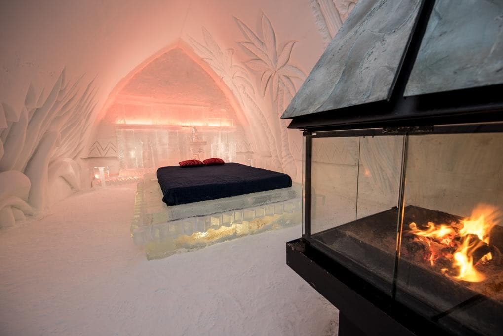 ice hotel canada